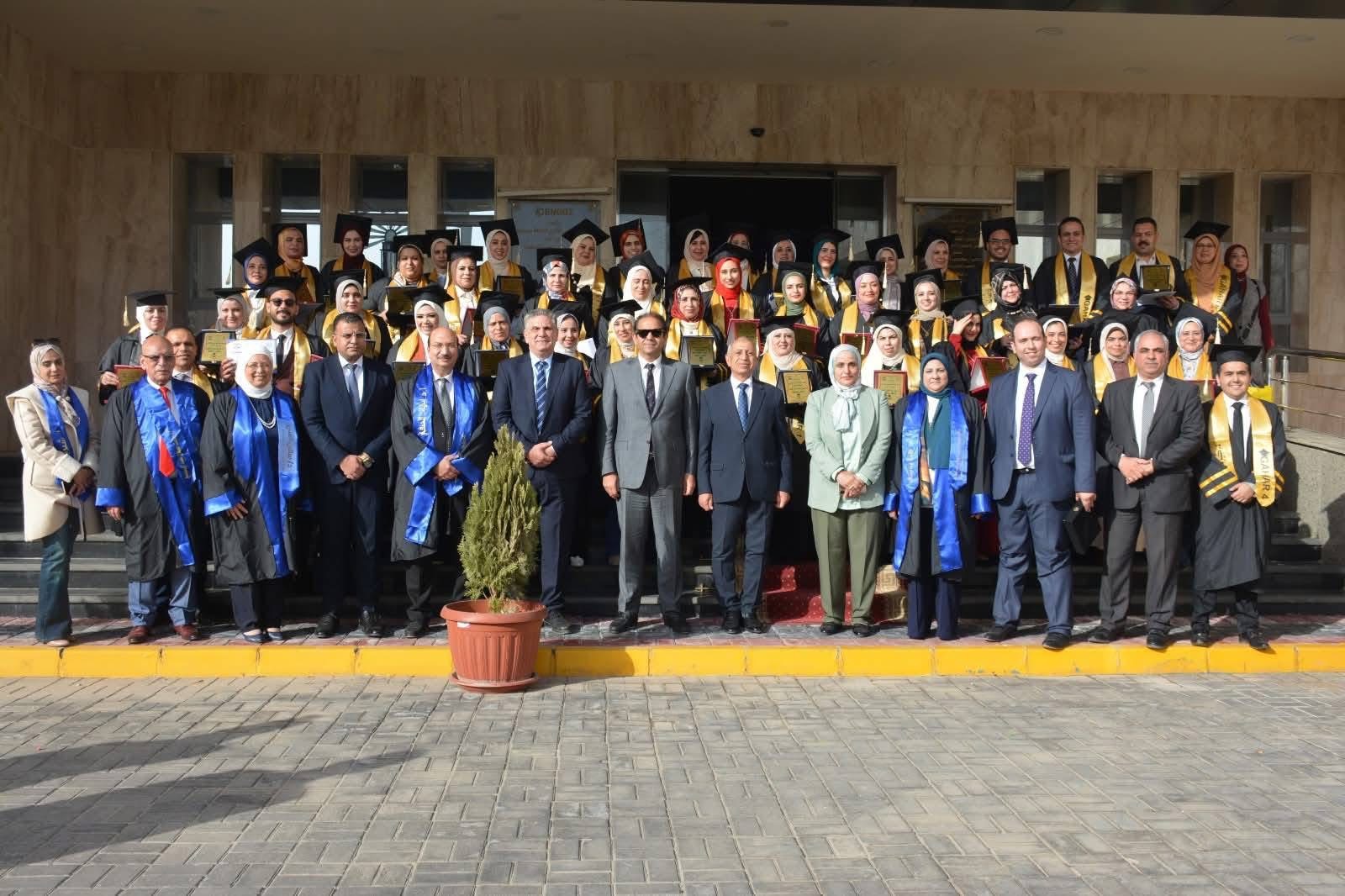 تعزيزًا لمنظومة الجودة الصحية: مدير برنامج الطب والجراحة بشرق بورسعيد الأهلية تحصل على دبلوم GAHAR بتقدير امتياز