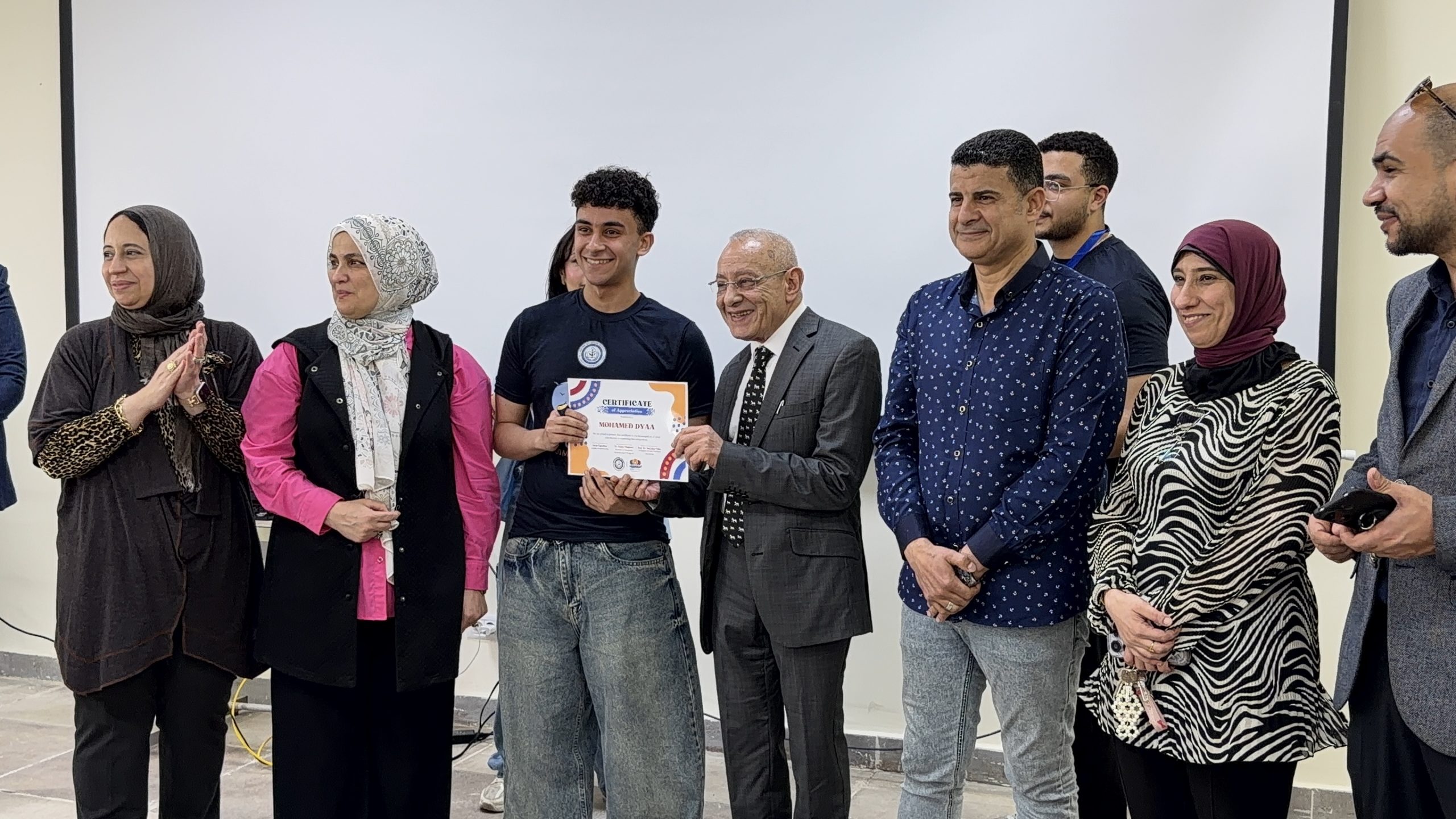 الأنشطة الطلابية داخل الحرم الجامعي