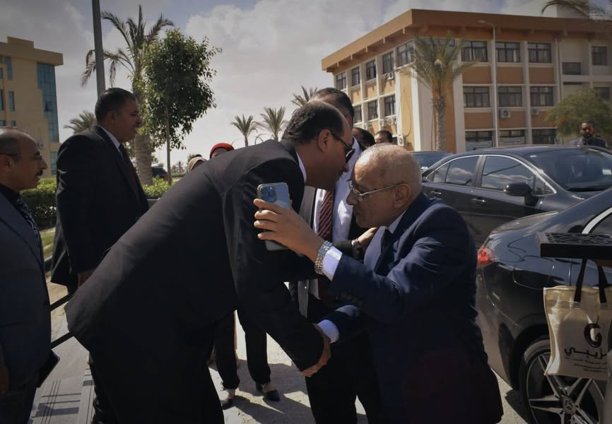 وفد جامعة شرق بورسعيد الأهلية يبحث التعاون العلمي والأكاديمي مع جامعة العريش